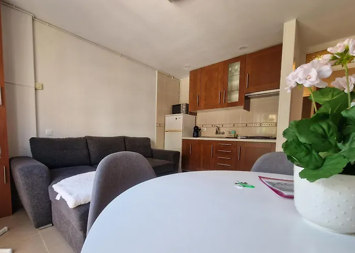 Calafats شقة